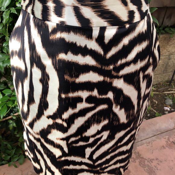 Ann Taylor Animal Print Skirt - Picture 2 of 9